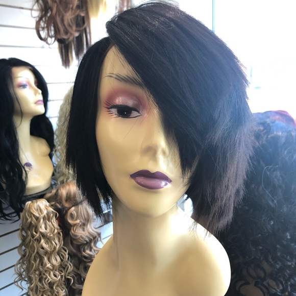 Wispy Layers Short bob Lace Wig main image 8
